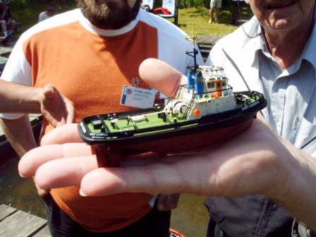 DAS ist ein kleines Modell... [Foto : Richard]